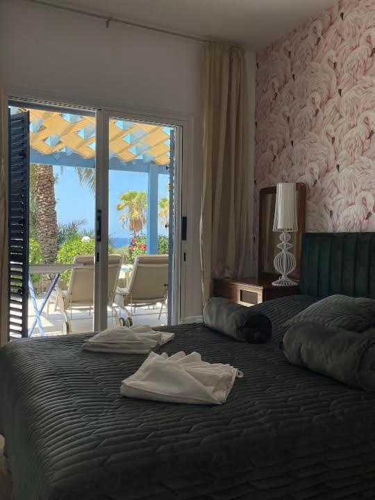 Timeless Cyprus Apartment Paphos Ngoại thất bức ảnh