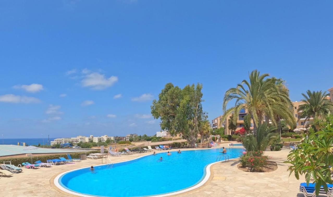 Timeless Cyprus Apartment Paphos Ngoại thất bức ảnh