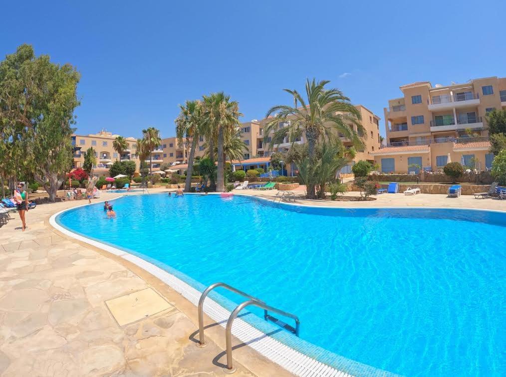 Timeless Cyprus Apartment Paphos Ngoại thất bức ảnh
